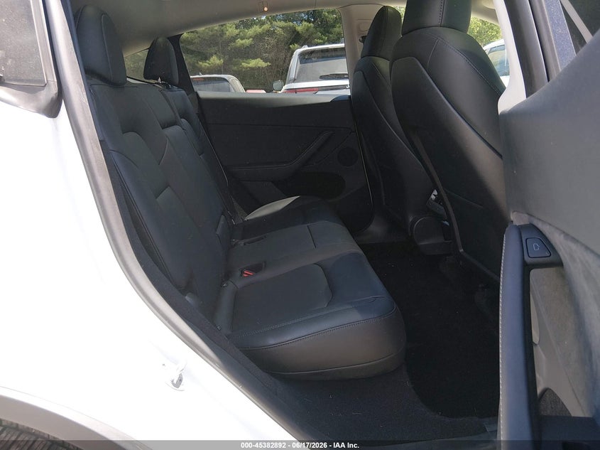 2024 Tesla Model y VIN 7SAYGDEE2RA228414 IAAI salvage auction — FRONT END, Salvage (New Hampshire), sold $10,100 on 2026-08-02 (photo 8)
