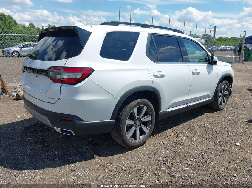 2024 Honda Pilot VIN 5FNYG1H84RB031202 IAAI salvage auction — WATER/FLOOD, Salvage (Ohio), sold $19,200 on 2026-07-29 (photo 4)