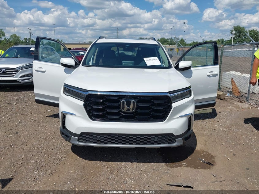 2024 Honda Pilot VIN 5FNYG1H84RB031202 IAAI salvage auction — WATER/FLOOD, Salvage (Ohio), sold $19,200 on 2026-07-29 (photo 6)