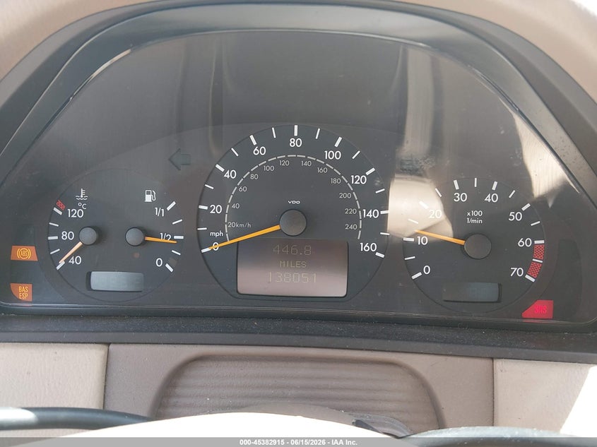 2000 Mercedes-benz E-klasse VIN WDBJF65J1YB077885 IAAI salvage auction — REAR END, Salvage (Kansas), sold $525 on 2026-07-19 (photo 7)