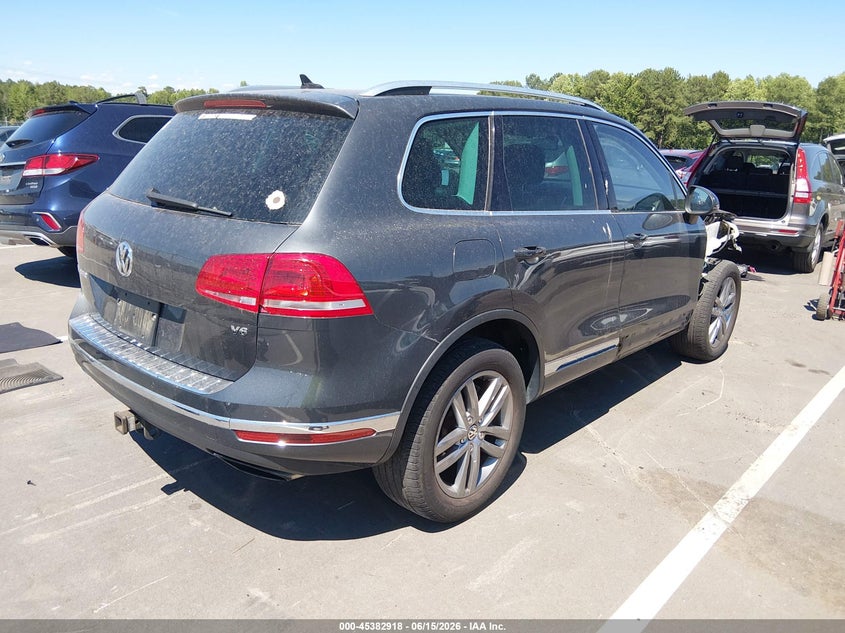 2015 Volkswagen Touareg VIN WVGEF9BP4FD005105 IAAI salvage auction — FRONT END, Salvage (North Carolina), sold $500 on 2026-07-29 (photo 4)