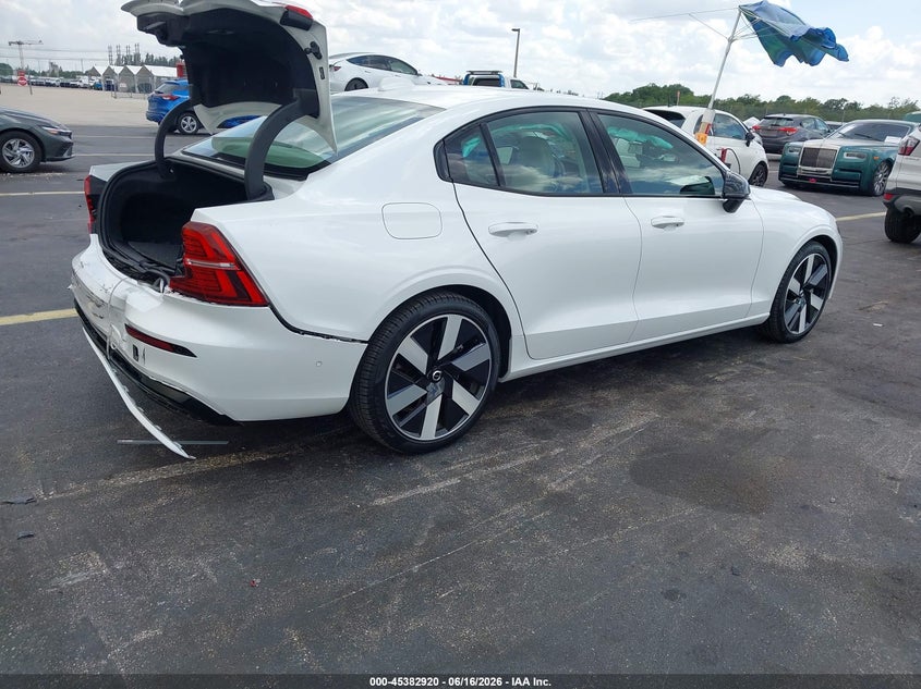2024 Volvo S60 VIN 7JRH60FL4RG298206 IAAI salvage auction — REAR END, Salvage Title, sold $14,200 on 2026-07-30 (photo 4)