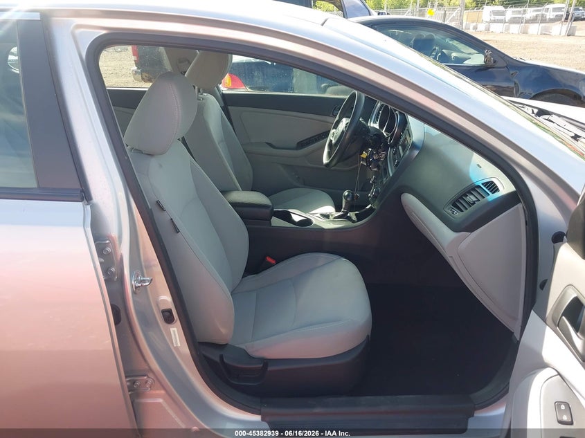 2014 Kia Optima VIN 5XXGM4A7XEG326593 IAAI salvage auction — THEFT, Salvage (Ohio), sold $1,175 on 2026-07-08 (photo 5)