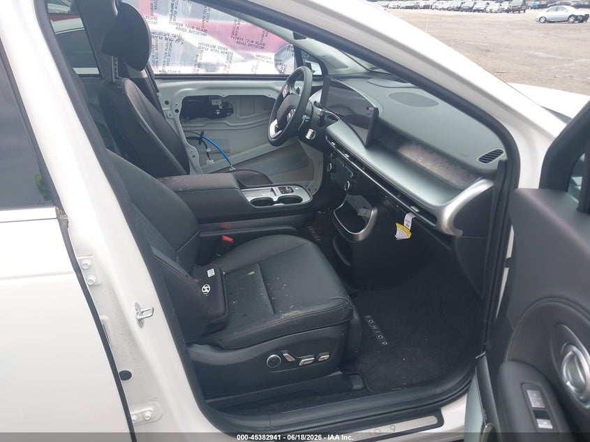 2026 Hyundai Ioniq 9 VIN 7YAMYFS53TY007710 IAAI salvage auction — FRONT END, Salvage Title, sold $21,700 on 2026-08-21 (photo 5)