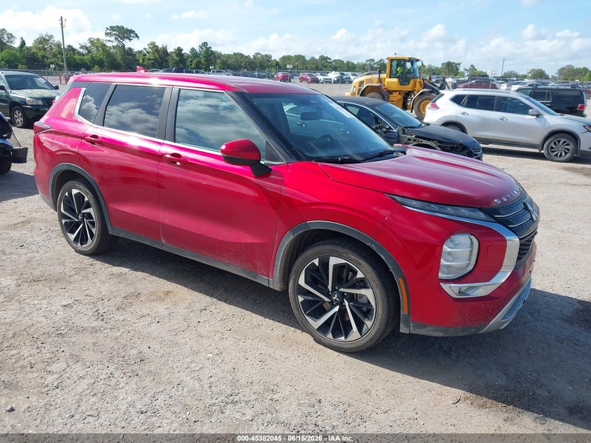 2022 Mitsubishi Outlander VIN JA4J4UA82NZ020638 IAAI salvage auction — LEFT FRONT, Salvage Title, sold $5,200 on 2026-07-30 (photo 1)