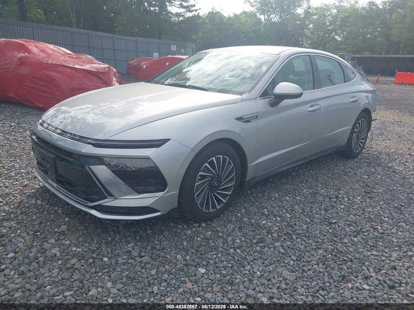 2025 Hyundai Sonata hybrid VIN KMHL34JJ7SA133379 IAAI salvage auction — NORMAL WEAR, Sf97 (New Jersey), sold $825 on 2026-07-21 (photo 2)