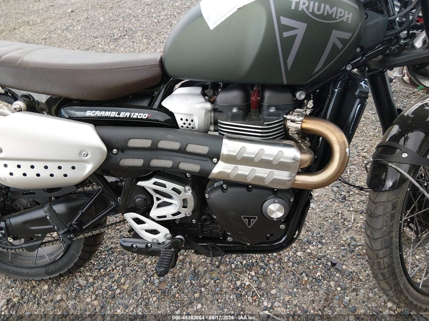 2026 Triumph motorcycle Scrambler VIN SMTDR0HG3TTCK7120 IAAI salvage auction — FRONT END, Salvage (North Dakota), sold $2,700 on 2026-09-26 (photo 8)