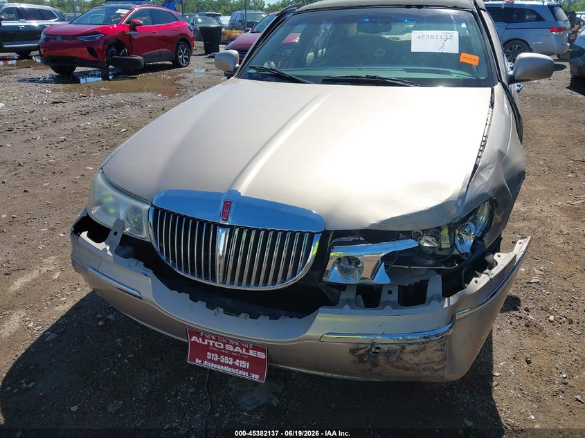1998 Lincoln TOWN CAR VIN 1LNFM82WXWY655996 IAAI salvage auction — FRONT END, Salvage (Ohio), sold $300 on 2026-07-09 (photo 6)