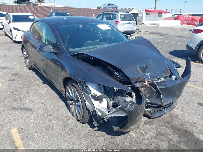 2025 Tesla Model 3 VIN 5YJ3E1EAXSF982517 IAAI salvage auction — FRONT END, Salvage Title, sold $8,500 on 2026-07-29 (photo 1)