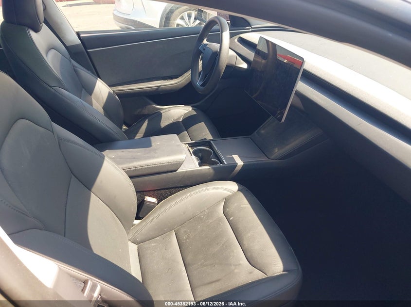2025 Tesla Model 3 VIN 5YJ3E1EAXSF982517 IAAI salvage auction — FRONT END, Salvage Title, sold $8,500 on 2026-07-29 (photo 5)
