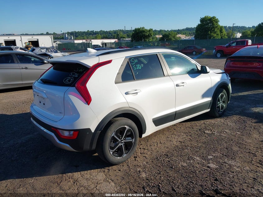 2025 Kia Niro VIN KNDCP3LE6S5287934 IAAI salvage auction — FRONT END, Salvage Title, sold $1,750 on 2026-07-24 (photo 4)