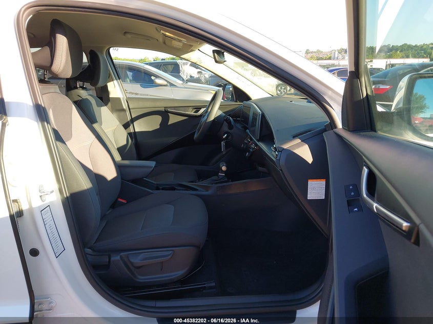 2025 Kia Niro VIN KNDCP3LE6S5287934 IAAI salvage auction — FRONT END, Salvage Title, sold $1,750 on 2026-07-24 (photo 5)