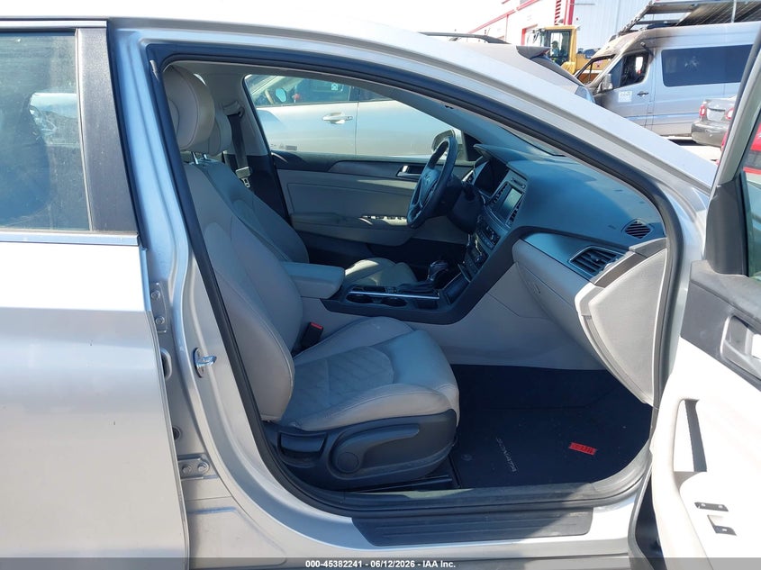 2017 Hyundai Sonata VIN 5NPE34AF7HH483590 IAAI salvage auction — SIDE, Salvage (California), sold $2,150 on 2026-07-05 (photo 5)