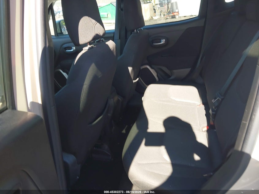 2015 Jeep Renegade VIN ZACCJBBT0FPB64349 IAAI salvage auction — SIDE, Salvage Title, sold $1,100 on 2026-08-04 (photo 8)
