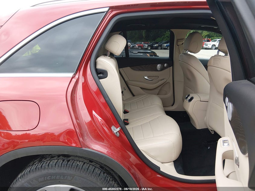 2018 Mercedes-benz Glc VIN WDC0G4KB3JV105745 IAAI salvage auction — FRONT END, Salvage (Kansas), sold $9,000 on 2026-07-22 (photo 8)