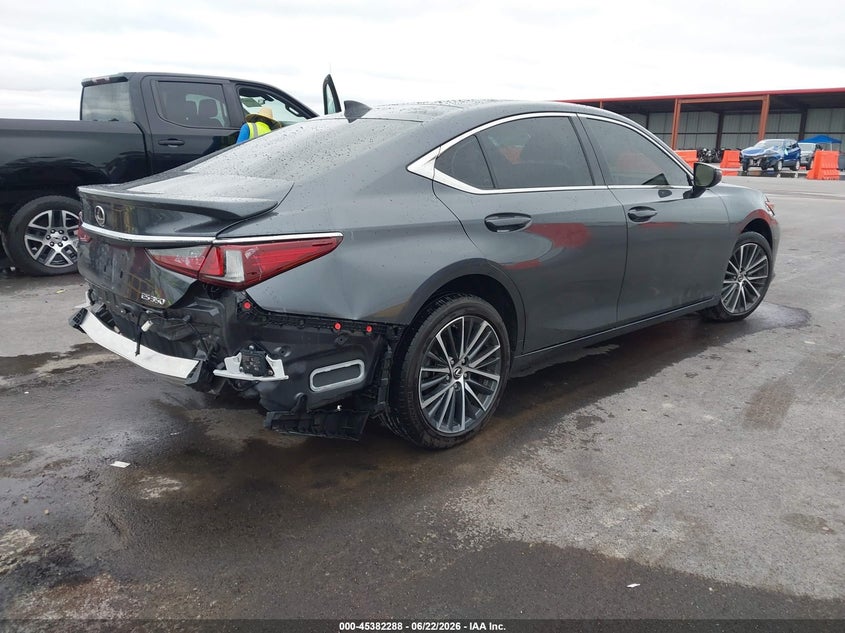 2023 Lexus ES VIN 58ADZ1B1XPU141572 IAAI salvage auction — REAR END, Salvage (Missouri), sold $17,500 on 2026-07-28 (photo 4)