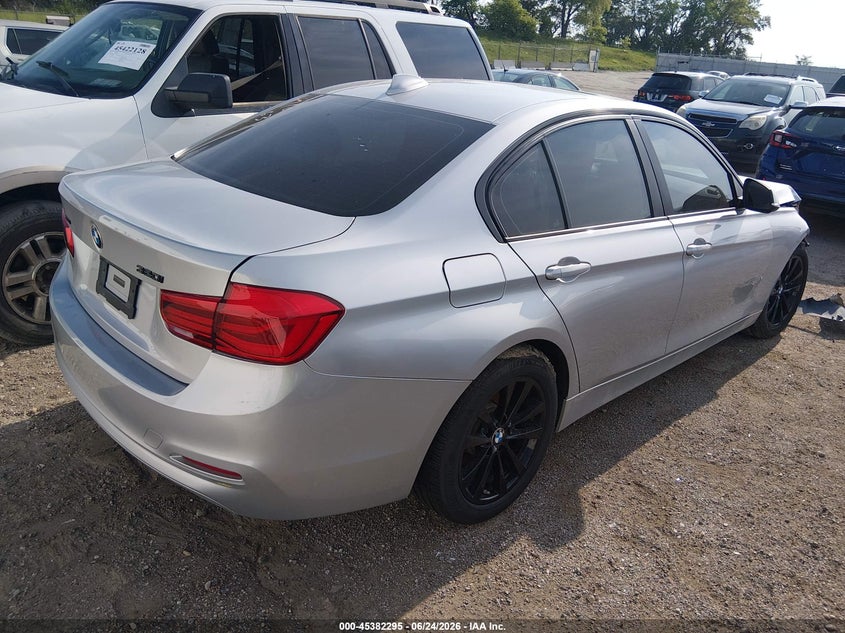 2018 BMW 3er VIN WBA8E5G54JNU46334 IAAI salvage auction — FRONT & REAR, Salvage Title, sold $1,675 on 2026-08-13 (photo 4)