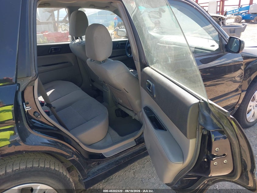 2008 Subaru Forester VIN JF1SG636X8H727611 IAAI salvage auction — RIGHT FRONT, Clear (Montana), sold $25 on 2026-07-29 (photo 8)