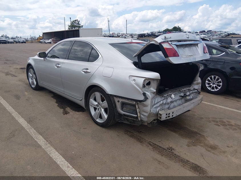 2010 Lexus Ls 460 VIN JTHBL5EF4A5093232 IAAI salvage auction — LEFT REAR, Salvage (Mississippi), sold $1,450 on 2026-07-23 (photo 3)