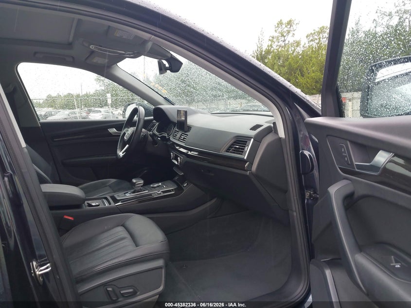 2020 Audi Q5 VIN WA1ANAFY4L2044644 IAAI salvage auction — FRONT & REAR, Rebuildable (Florida), sold $8,000 on 2026-07-15 (photo 5)