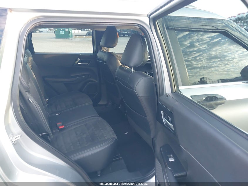 2022 Mitsubishi Outlander VIN JA4J3UA89NZ084128 IAAI salvage auction — FRONT END, Certificate Of Destruction (Florida), sold $4,200 on 2026-07-14 (photo 8)