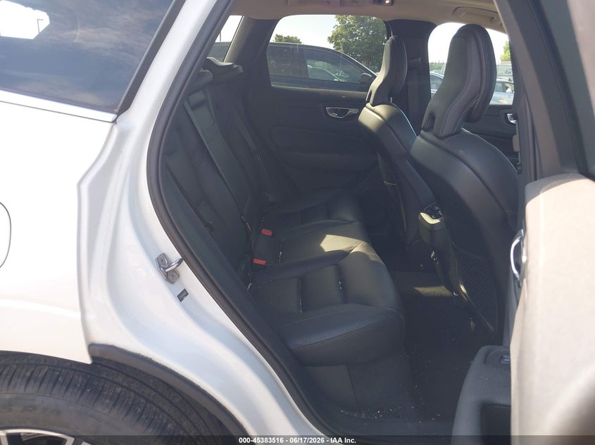 2019 Volvo Xc60 VIN LYV102RL2KB298344 IAAI salvage auction — REAR END, Salvage Title, sold $8,200 on 2026-08-10 (photo 8)