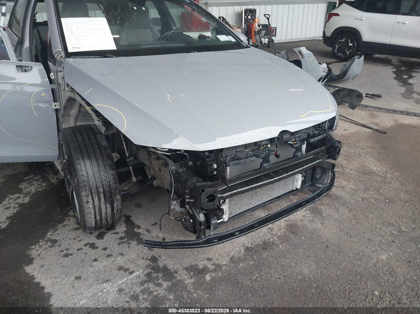 2024 Volkswagen Golf gti VIN WVW3A7CD8RW211653 IAAI salvage auction — RIGHT SIDE, Wait Title, sold $10,400 on 2026-08-27 (photo 6)