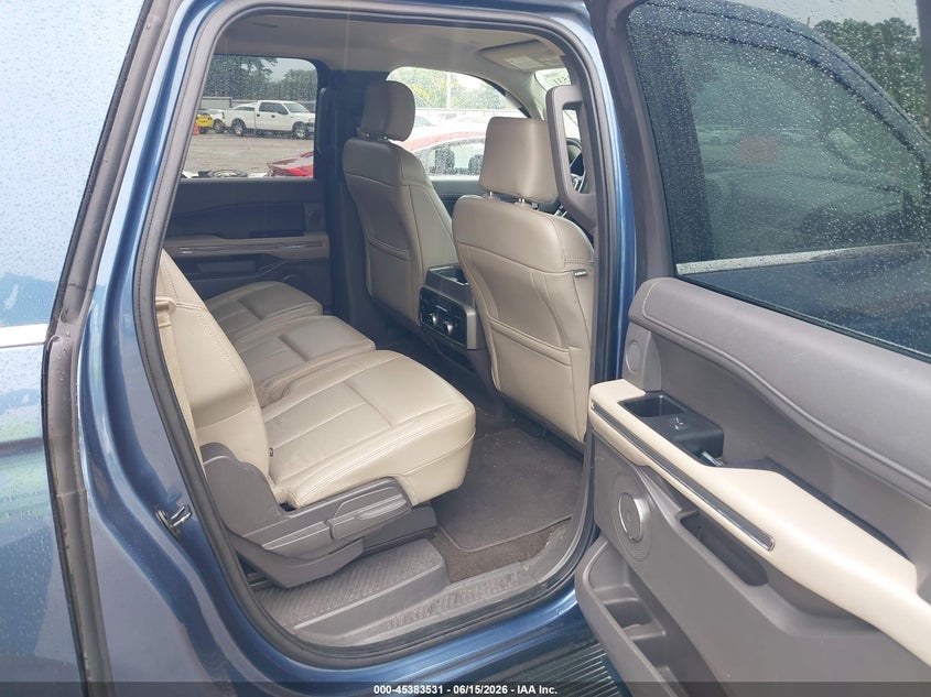 2019 Ford Expedition VIN 1FMJK1HT4KEA64269 IAAI salvage auction — FRONT END, Original (Texas), sold $7,500 on 2026-07-30 (photo 8)
