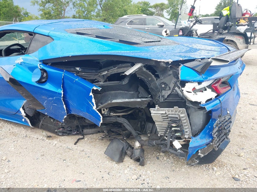 2025 Chevrolet Corvette VIN 1G1YA2D46S5104175 IAAI salvage auction — SIDE, Salvage Title, sold $24,850 on 2026-09-08 (photo 6)