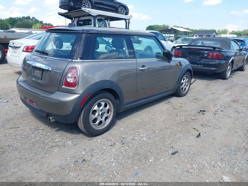 2012 Mini Cooper VIN WMWSU3C51CT255469 IAAI salvage auction — NORMAL WEAR, Clear (Maryland), sold $375 on 2026-07-23 (photo 4)