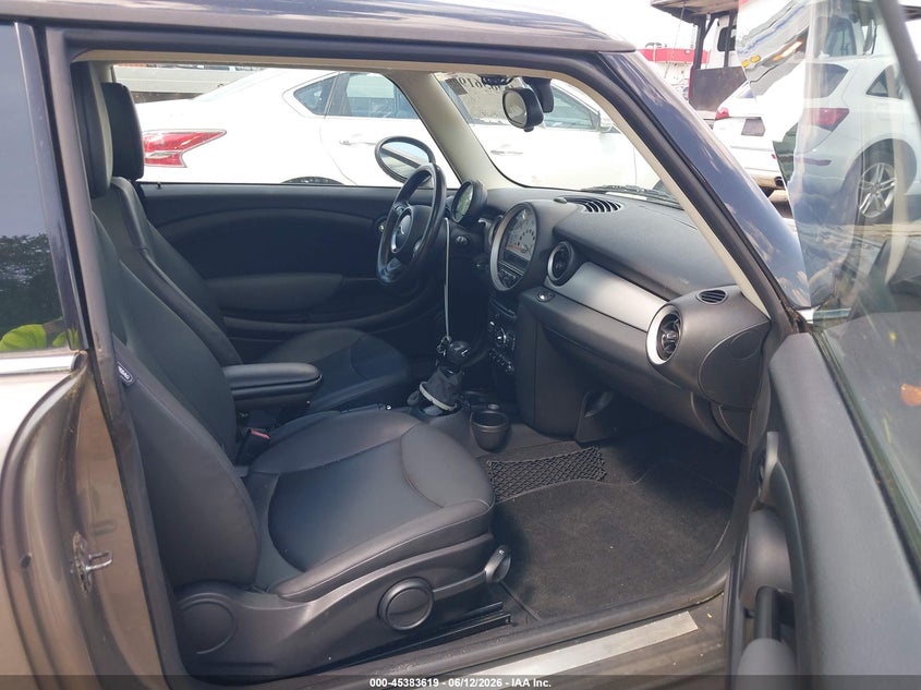 2012 Mini Cooper VIN WMWSU3C51CT255469 IAAI salvage auction — NORMAL WEAR, Clear (Maryland), sold $375 on 2026-07-23 (photo 5)