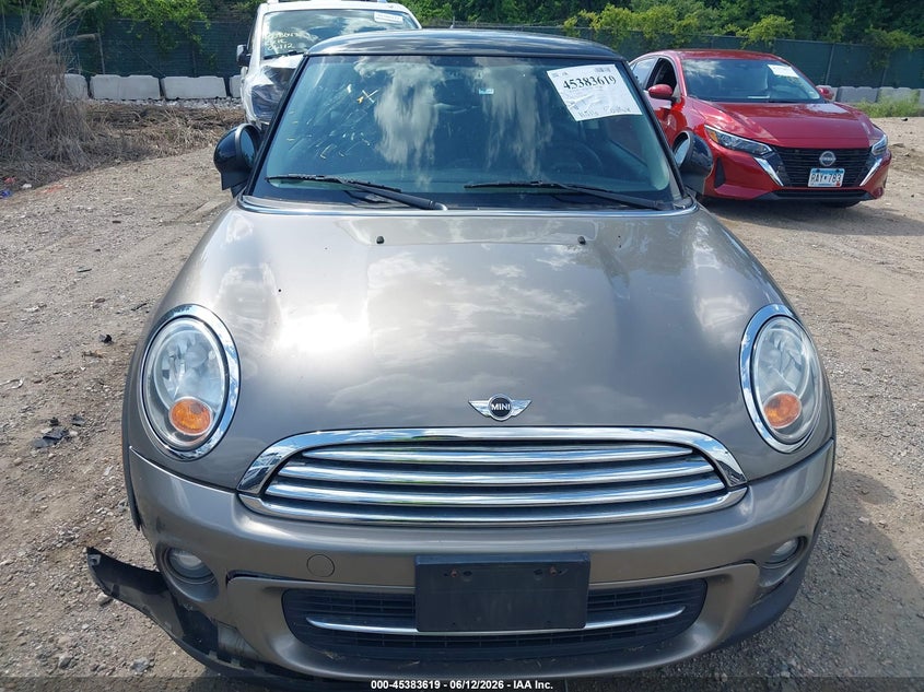 2012 Mini Cooper VIN WMWSU3C51CT255469 IAAI salvage auction — NORMAL WEAR, Clear (Maryland), sold $375 on 2026-07-23 (photo 6)