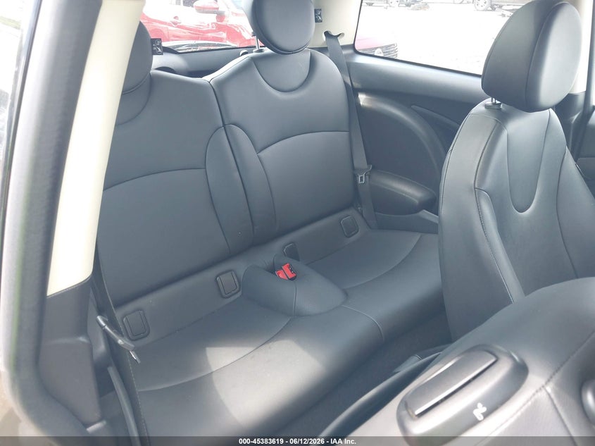 2012 Mini Cooper VIN WMWSU3C51CT255469 IAAI salvage auction — NORMAL WEAR, Clear (Maryland), sold $375 on 2026-07-23 (photo 8)