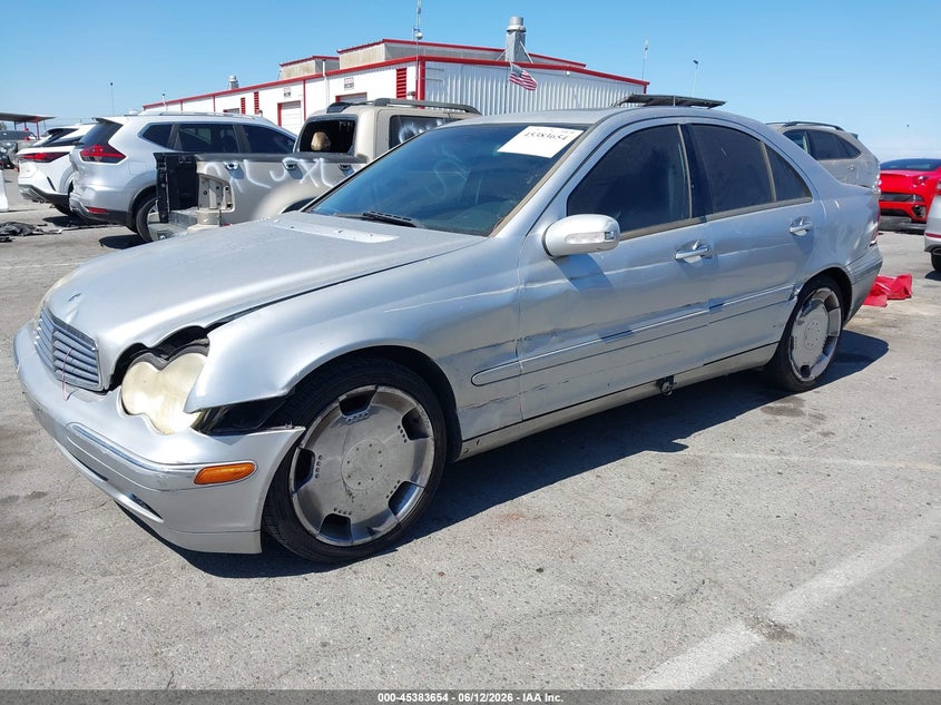 2004 Mercedes-benz C class VIN WDBRF61J34E016670 IAAI salvage auction — LEFT FRONT, Salvage (California), sold $300 on 2026-07-23 (photo 2)