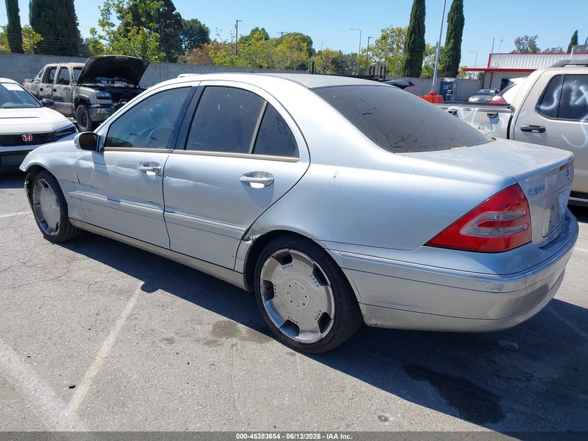 2004 Mercedes-benz C class VIN WDBRF61J34E016670 IAAI salvage auction — LEFT FRONT, Salvage (California), sold $300 on 2026-07-23 (photo 3)