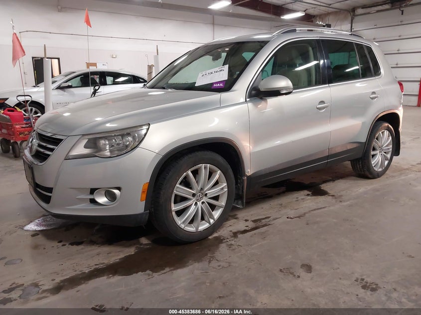 2009 Volkswagen Tiguan VIN WVGBV75N59W527271 IAAI salvage auction — HAIL, Salvage (Iowa), sold $600 on 2026-07-21 (photo 2)