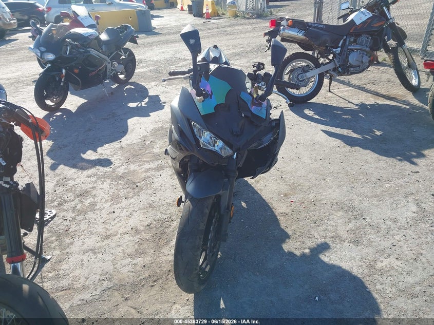 2024 Kawasaki Ninja VIN ML5EXEP18RDAD4635 IAAI salvage auction — FRONT END, Salvage Title, sold $1,525 on 2026-10-09 (photo 5)