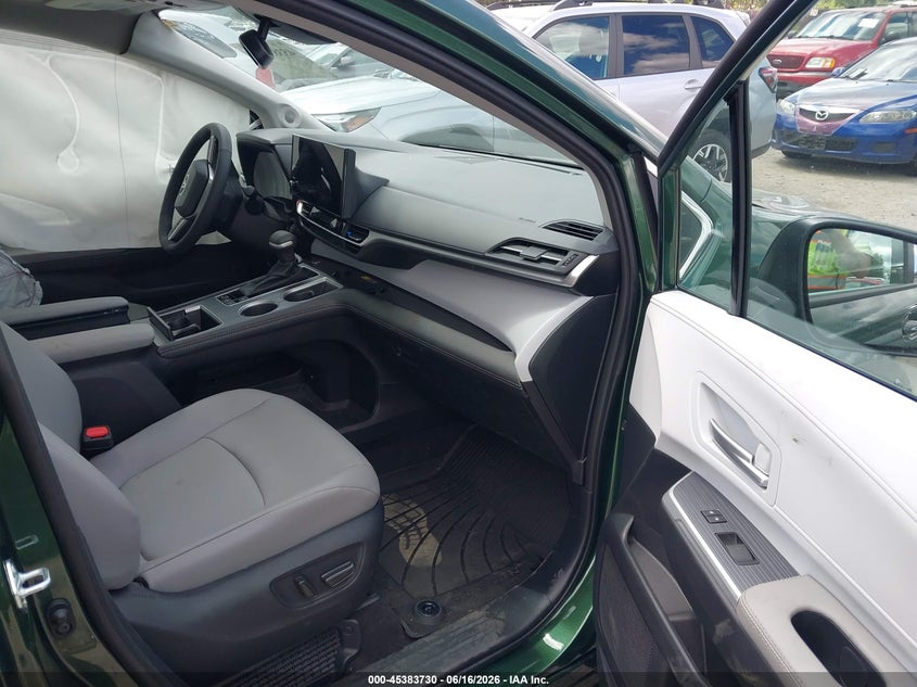 2026 Toyota Sienna VIN 5TDYSKFC3TS249761 IAAI salvage auction — LEFT SIDE, Bill Of Sale (Washington), sold $17,900 on 2026-07-29 (photo 5)