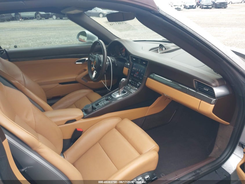 2019 Porsche 911 VIN WP0CB2A96KS136429 IAAI salvage auction — FRONT & REAR, Salvage Title, sold $51,250 on 2026-08-10 (photo 5)