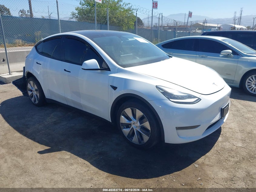 2020 Tesla Model y VIN 5YJYGDEE0LF053040 IAAI salvage auction — REAR END, Salvage (California), sold $7,500 on 2026-07-16 (photo 1)