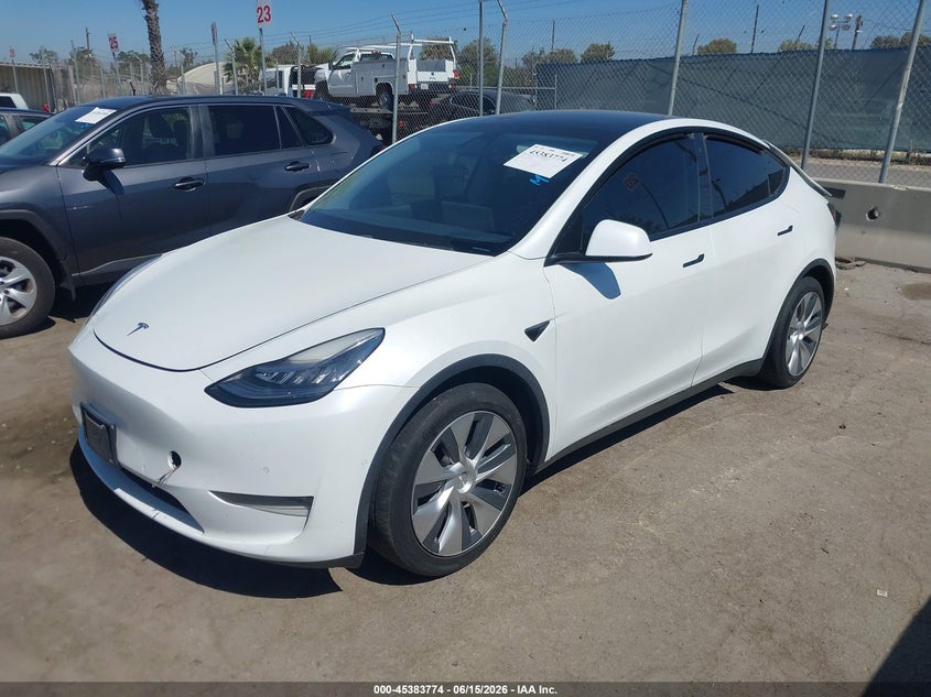 2020 Tesla Model y VIN 5YJYGDEE0LF053040 IAAI salvage auction — REAR END, Salvage (California), sold $7,500 on 2026-07-16 (photo 2)