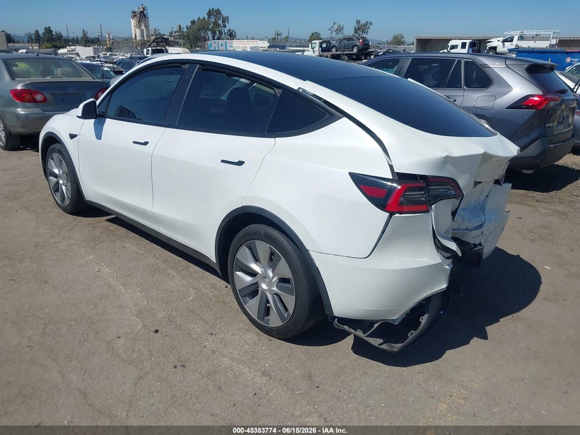 2020 Tesla Model y VIN 5YJYGDEE0LF053040 IAAI salvage auction — REAR END, Salvage (California), sold $7,500 on 2026-07-16 (photo 3)