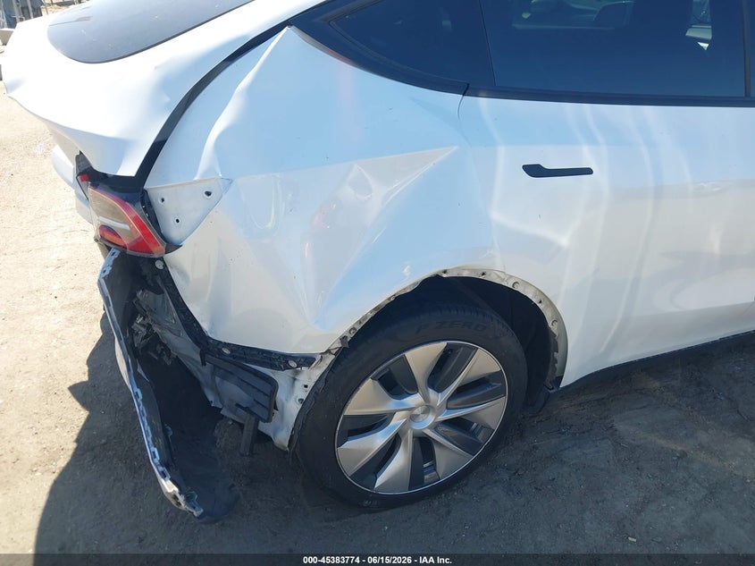 2020 Tesla Model y VIN 5YJYGDEE0LF053040 IAAI salvage auction — REAR END, Salvage (California), sold $7,500 on 2026-07-16 (photo 6)