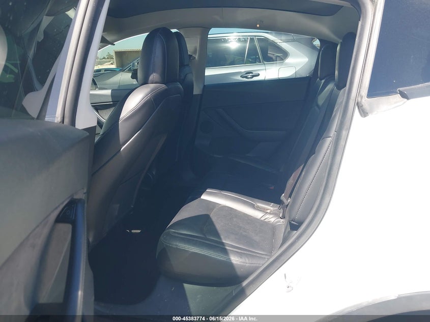 2020 Tesla Model y VIN 5YJYGDEE0LF053040 IAAI salvage auction — REAR END, Salvage (California), sold $7,500 on 2026-07-16 (photo 8)
