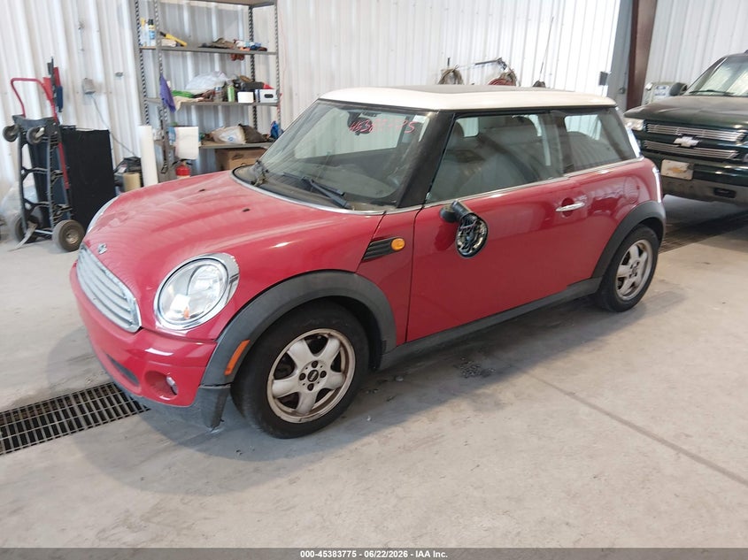 2007 Mini Cooper VIN WMWMF33537TT58854 IAAI salvage auction — NORMAL WEAR, Clear (Delaware), sold $25 on 2026-07-30 (photo 2)