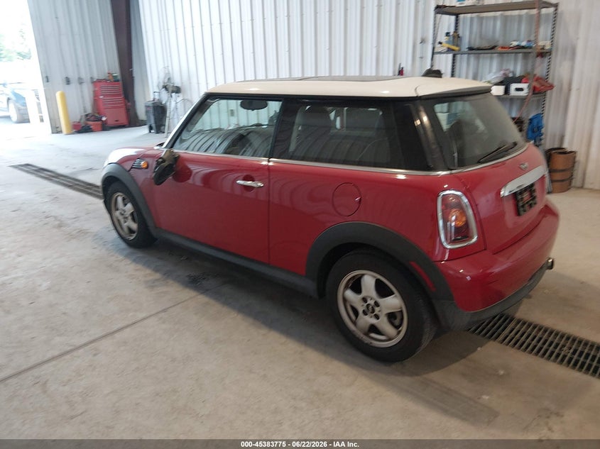 2007 Mini Cooper VIN WMWMF33537TT58854 IAAI salvage auction — NORMAL WEAR, Clear (Delaware), sold $25 on 2026-07-30 (photo 3)