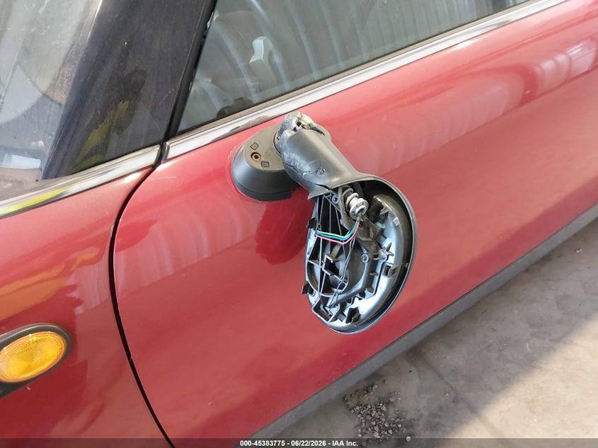 2007 Mini Cooper VIN WMWMF33537TT58854 IAAI salvage auction — NORMAL WEAR, Clear (Delaware), sold $25 on 2026-07-30 (photo 6)