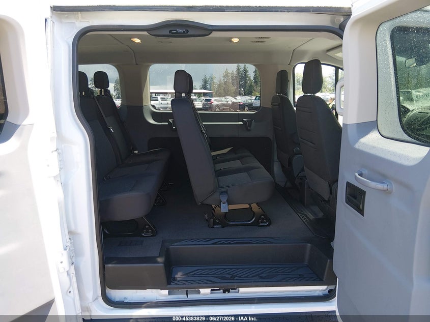 2017 Ford Transit 150 VIN 1FMZK1ZM1HKB32807 IAAI salvage auction — NORMAL WEAR, Sf97 (Washington), sold $10,100 on 2026-07-29 (photo 8)