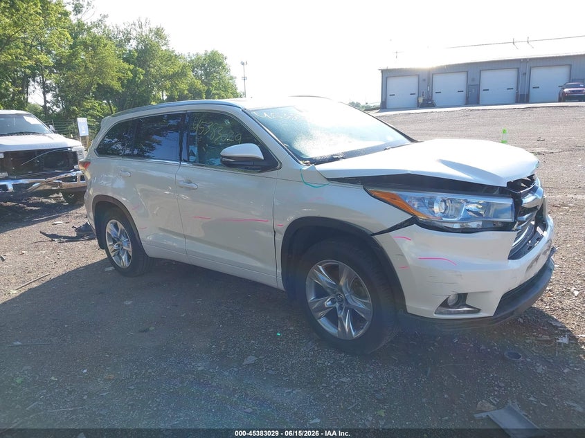 2016 Toyota Highlander VIN 5TDDKRFH5GS338935 IAAI salvage auction — FRONT END, Clear (Indiana), sold $11,000 on 2026-07-08 (photo 1)
