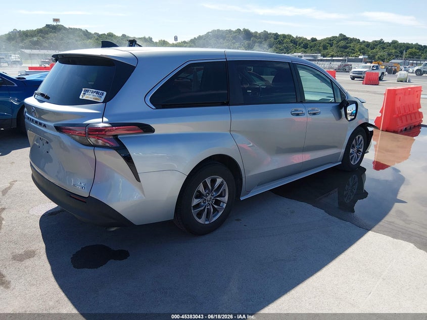 2022 Toyota Sienna VIN 5TDKRKEC4NS092828 IAAI salvage auction — RIGHT FRONT, Salvage (Illinois), sold $10,200 on 2026-07-28 (photo 4)